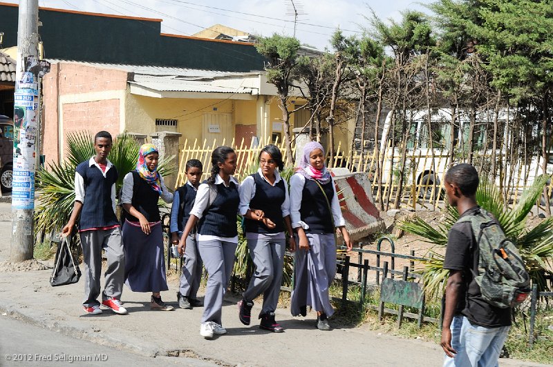 20120328_152010 Nikon D3S 2x3.jpg - School children